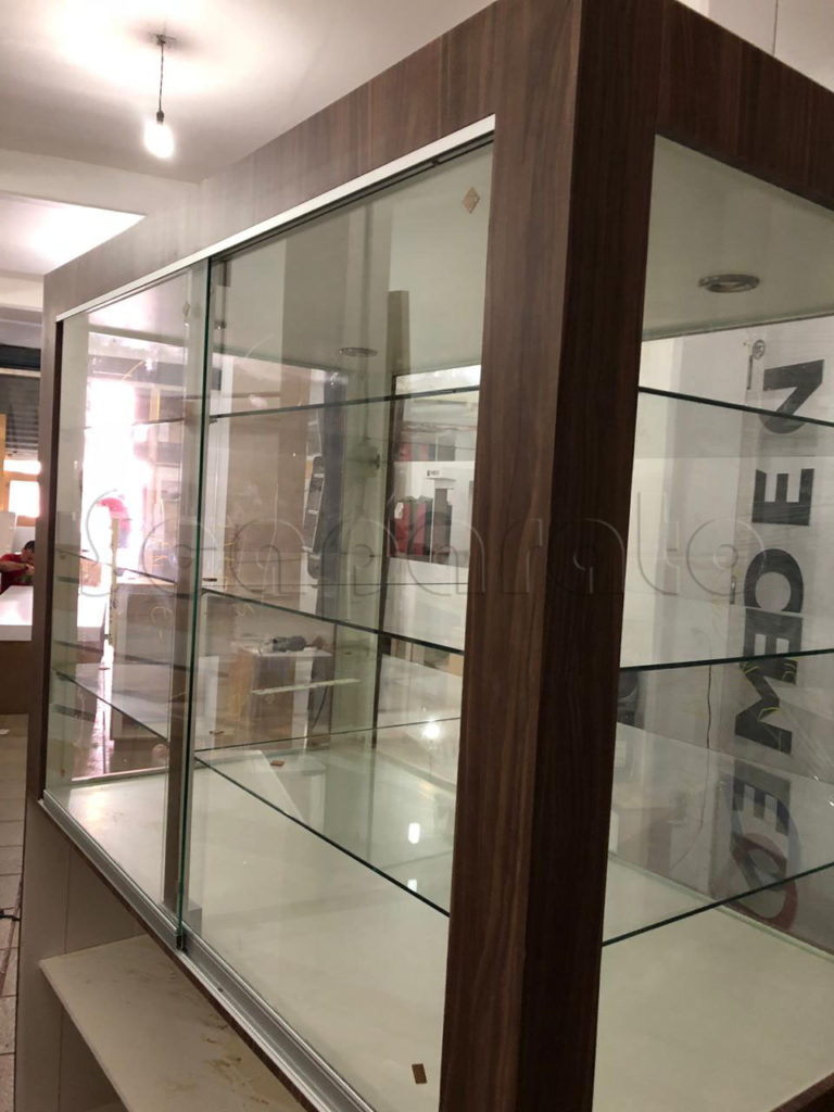 mobiliario de exhibición comercial en baja california