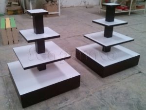 Exhibidor piramidal