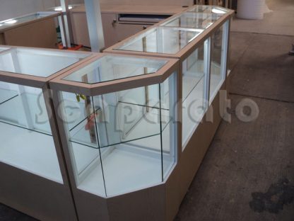 Showcases Retail Kiosk - Image 5