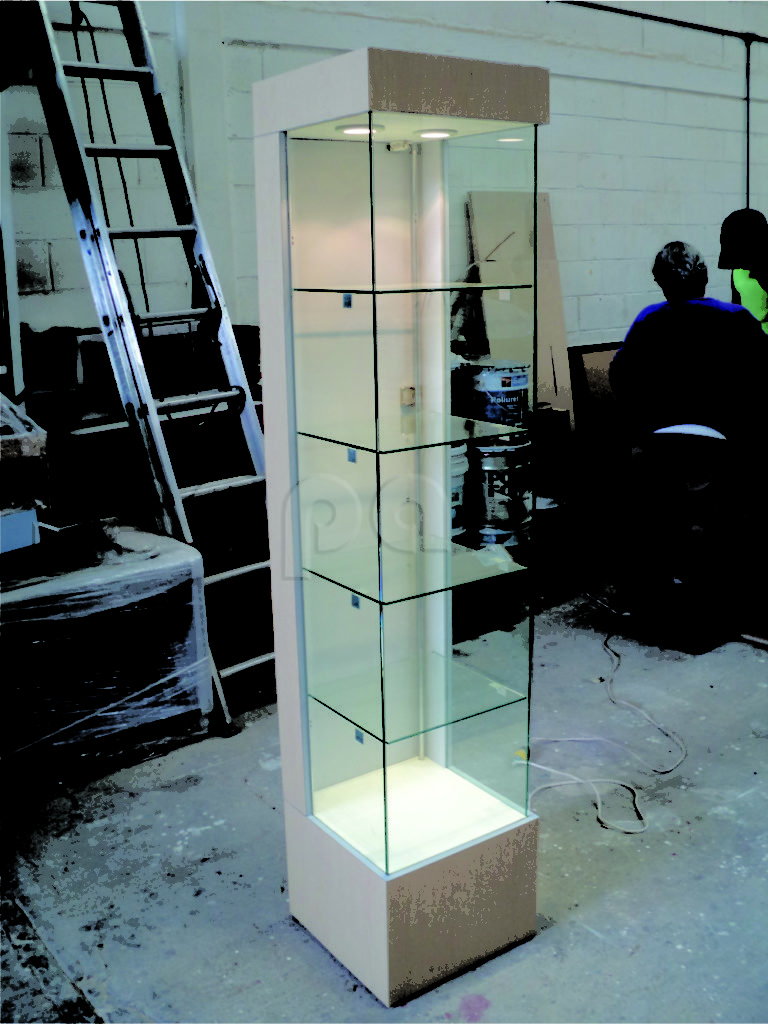 muebles para exhibir accesorios en cancun