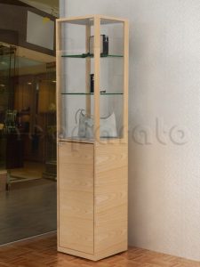 vitrinas de madera pequeñas