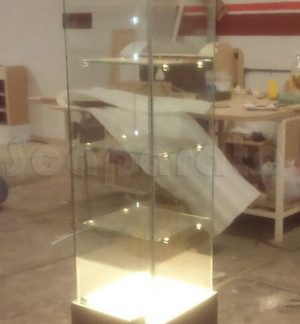 Vitrina tipo torre