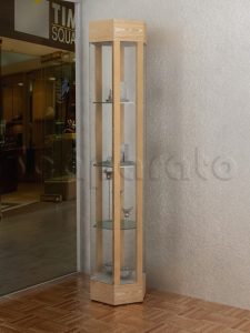 vitrinas de madera y vidrio