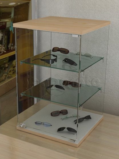 Vitrina de mesa con repisas