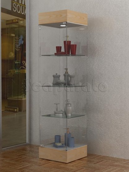 Vitrina de torre con iluminacion