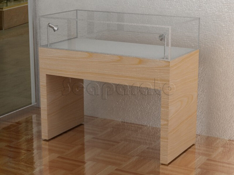 Vitrina con luz adecuada para promoción de sus articulos.