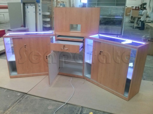 Vitrina para mostrador ofrecen un lugar para exhibir sus productos.