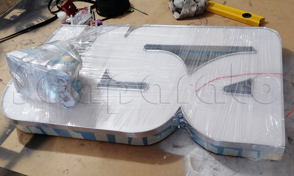 cajas de luz para anuncios