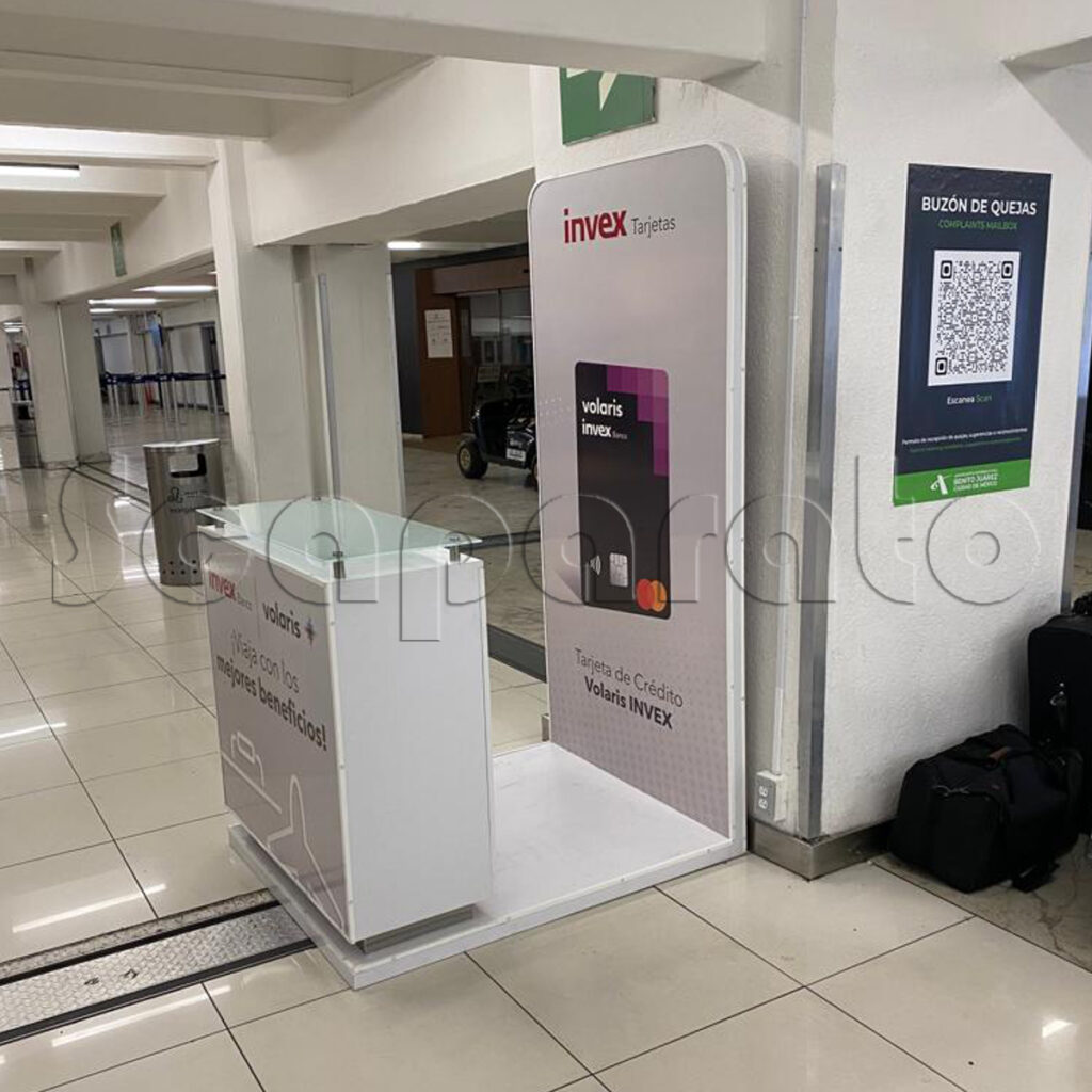 Kiosco de promocion de tarjetas
